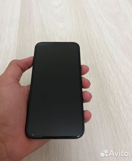 iPhone 14, 256 ГБ