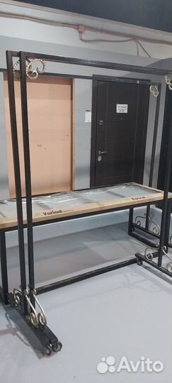 Стойки вешало для одежды