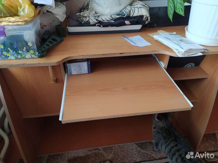 Компьютерный стол