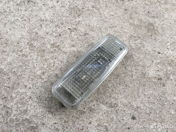 Плафон салона Audi A4 (4127)