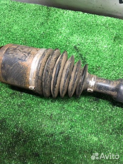 Привод передний правый Mercedes Benz Ml350