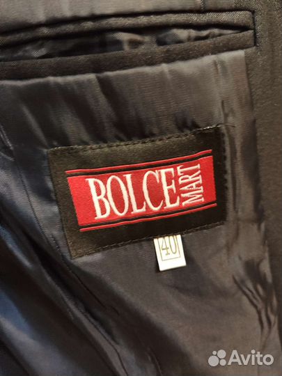 Строгий костюм