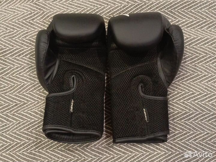 Боксерские перчатки детские 8 oz