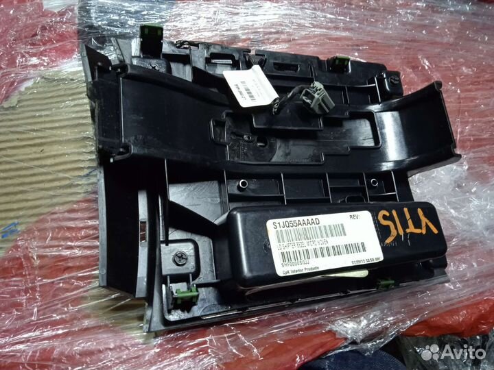 Накладка консоли АКПП dodge charger