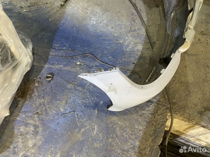Передний бампер bmw е90 LCI