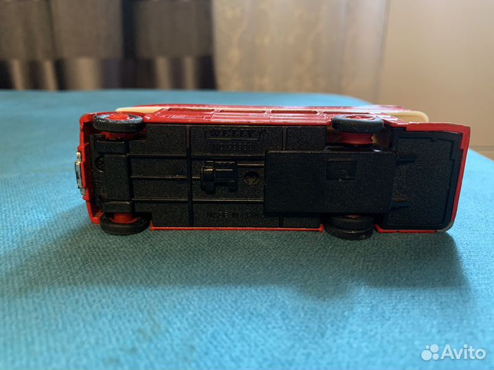 Модель автобуса London Bus открытый Welly