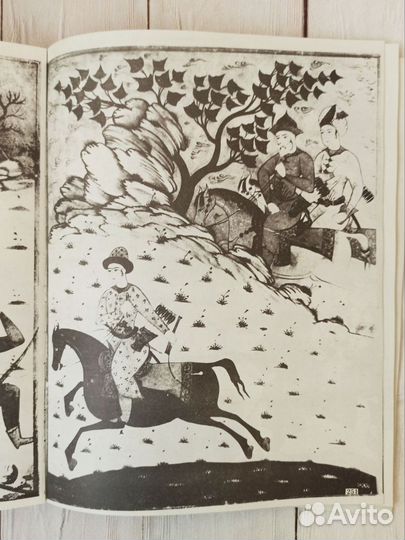 Книги советские и фотоальбомы