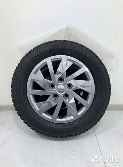 Новые Hyundai Elantra VII, Michelin 195/65 R15