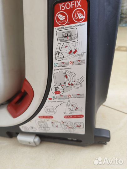 Детское автокресло chicco