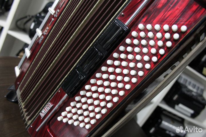 Аккордеон Weltmeister Amigo 7/8
