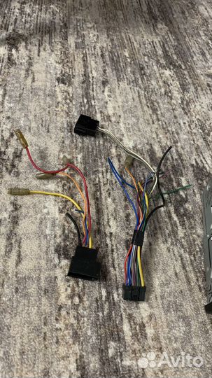 Автомагнитола Alpine CDE-173BT