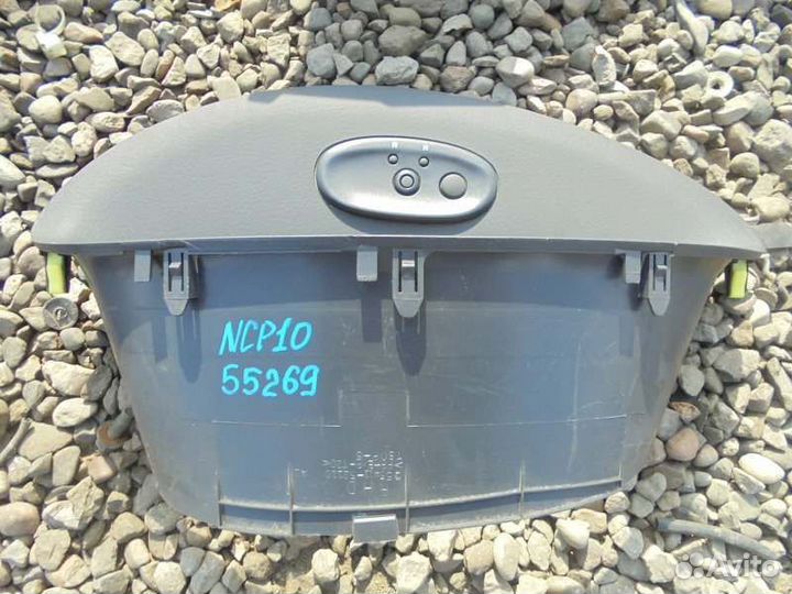 Козырек щитка приборов Toyota Vitz SCP10 1SZ-FE