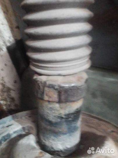 Задние стойки camry