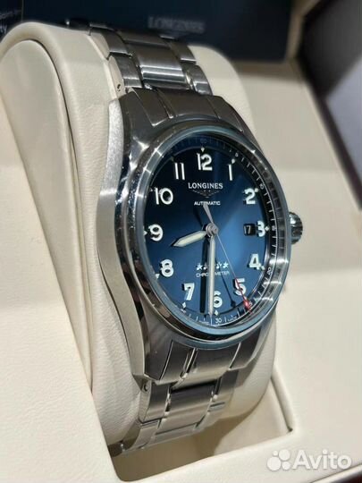 Наручные часы L3.811.5.93.6 42mm