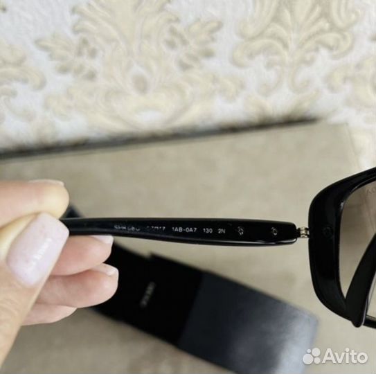 Солнцезащитные оригинальные женские очки Prada