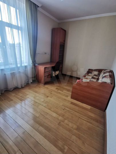 5-к. квартира, 136 м², 7/8 эт.
