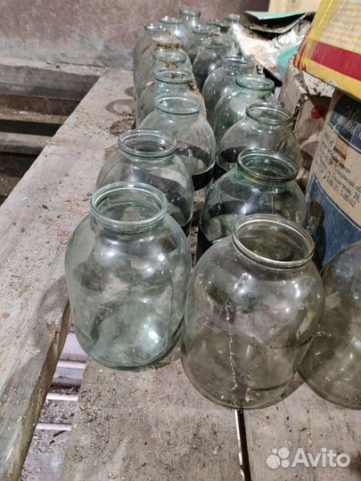 Банки разные