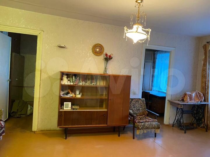 2-к. квартира, 42 м², 2/4 эт.