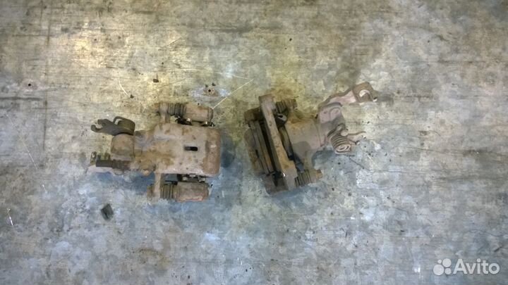 Nissan maxima a33 суппорт задний