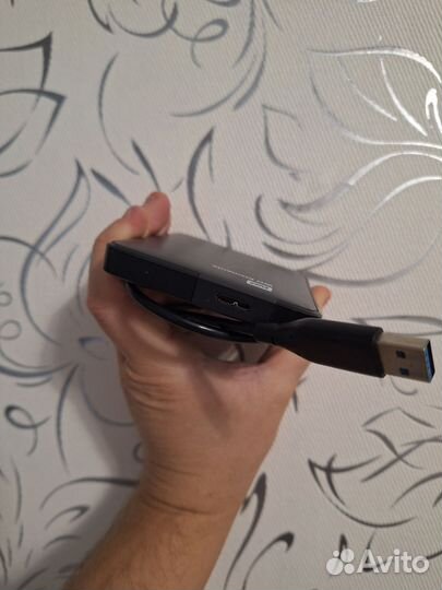 Внешний жесткий диск 1tb