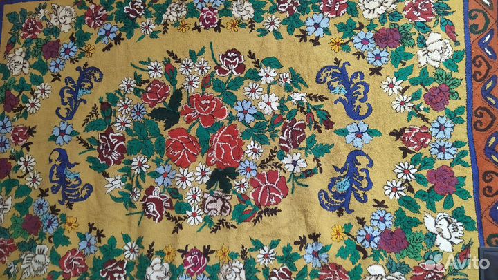 Ковер шерстяной ручной работы