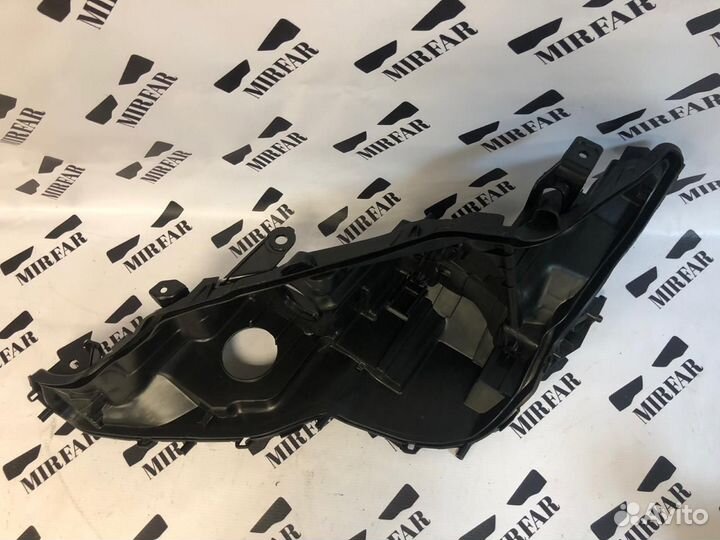 Левый корпус фары Toyota Camry V70 2017-н.в. Led