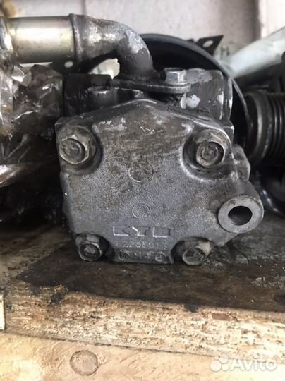 Насос гур mazda 3 bk