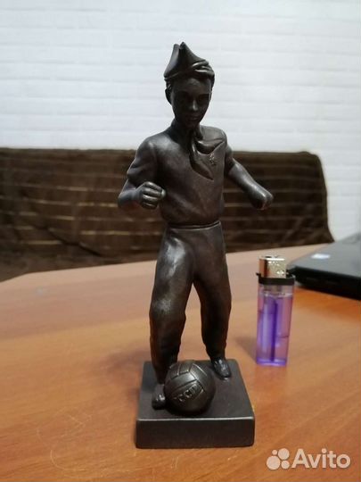 Статуэтка чугун Девочка