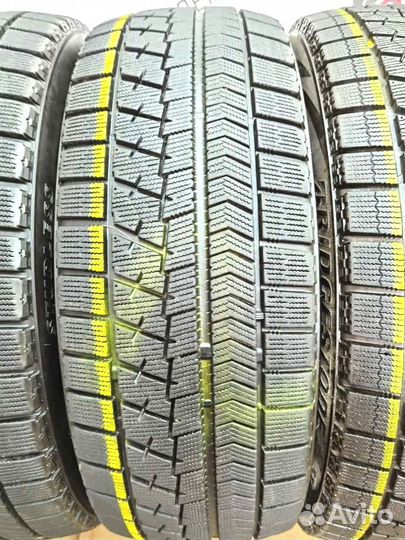 Bridgestone Blizzak VRX 225/45 R18 101W
