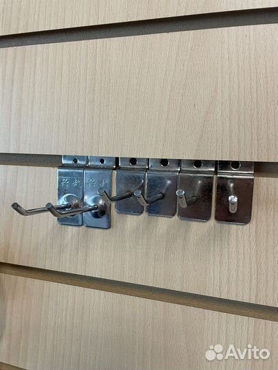 Крючки для экономпанелей