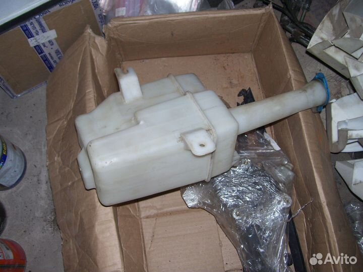 Хендай акцент бачок омывателя