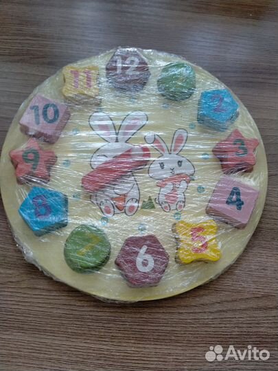 Много развивающих игрушек