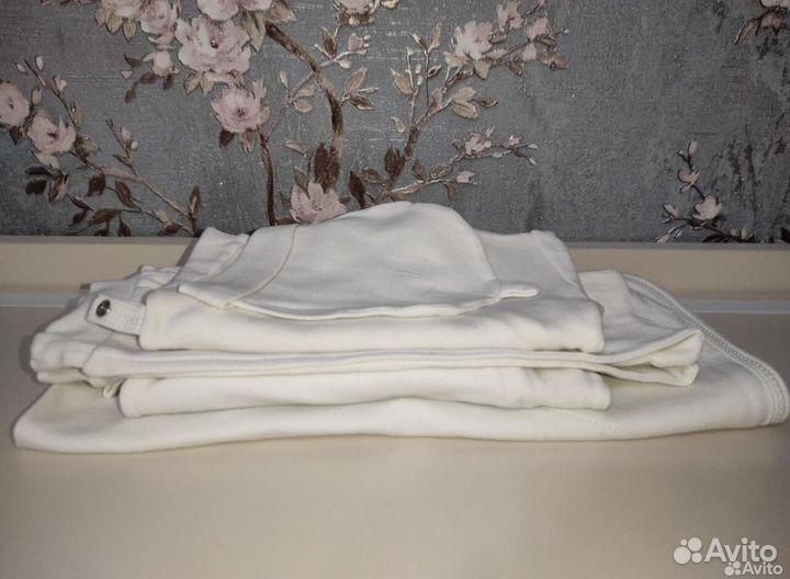 Набор одежды для новорожденного