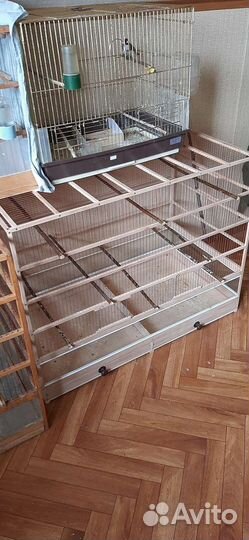 Большая клетка для птиц