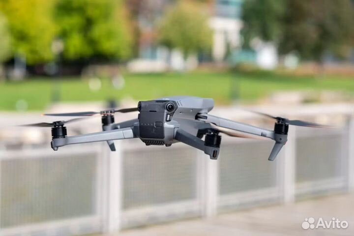 DJI Mavic 3 Fly More Combo