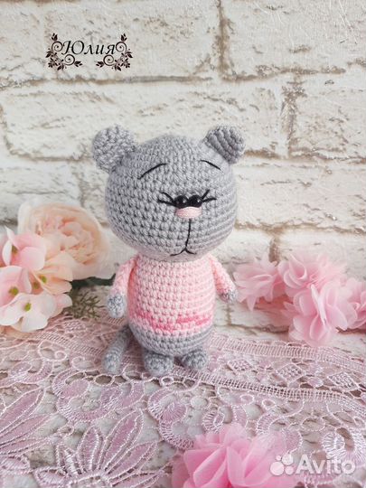 Котенок в шапке. Мягкая игрушка