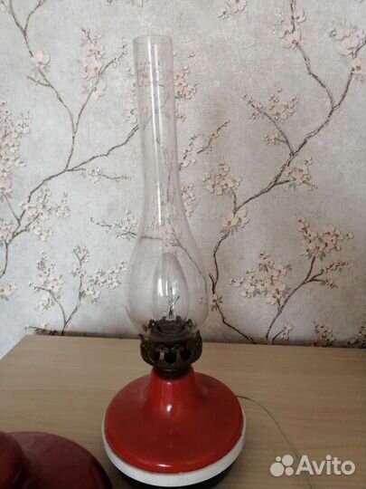 Лампа настольная