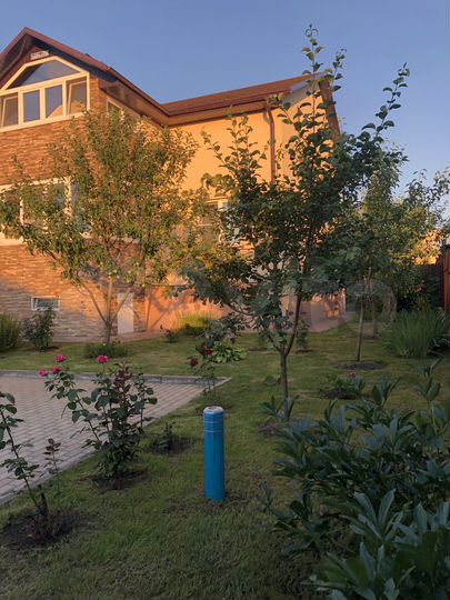 Коттедж 273 м² на участке 6 сот.