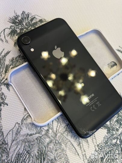 iPhone Xr, 64 ГБ