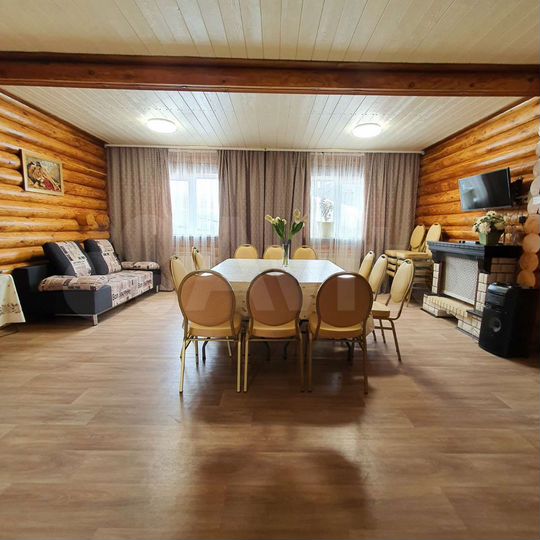 Дом 250 м² на участке 4 сот.