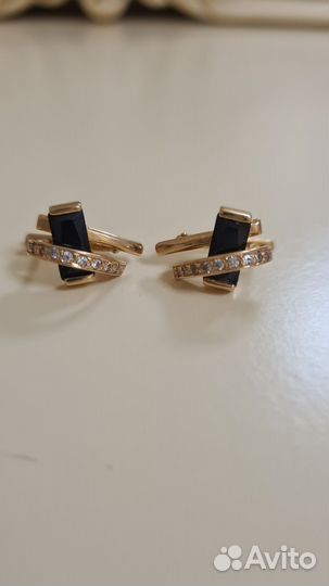 Золотые серьги