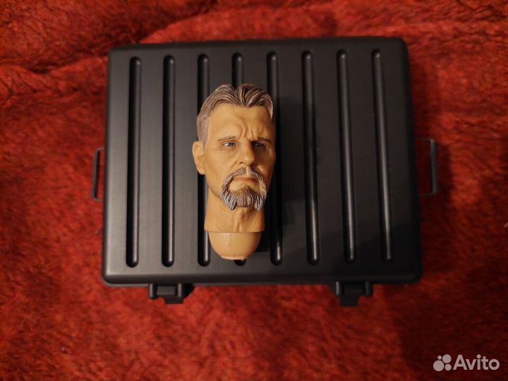 Скульпт головы для фигурки 1/6 рас аль гул