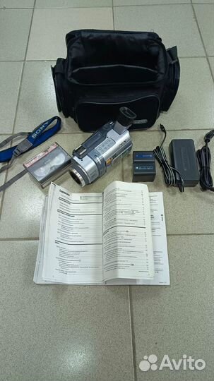 Видеокамера Sony DCR-TRV240E