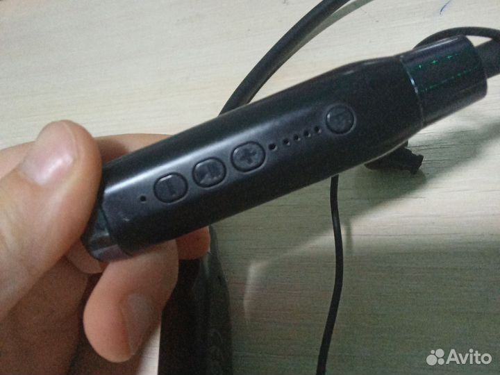 Беспроводные наушники