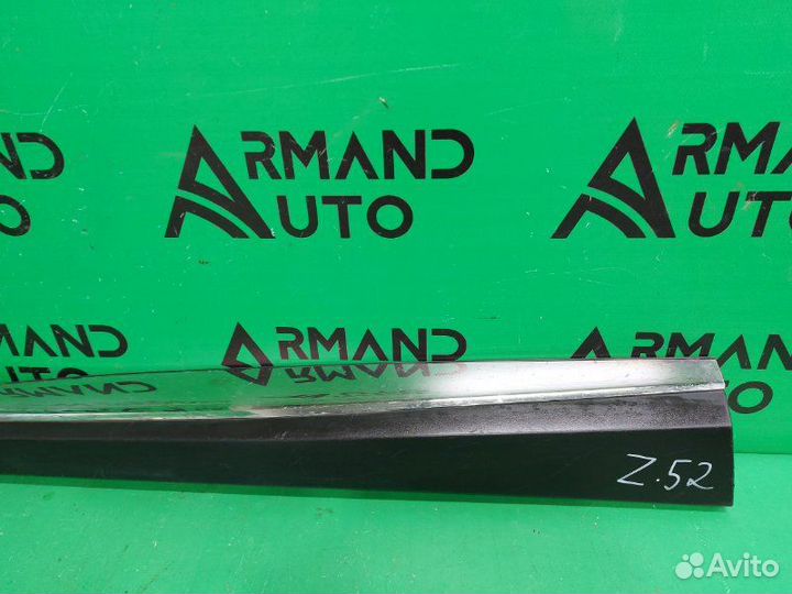 Накладка двери передняя левая Nissan Murano Z52