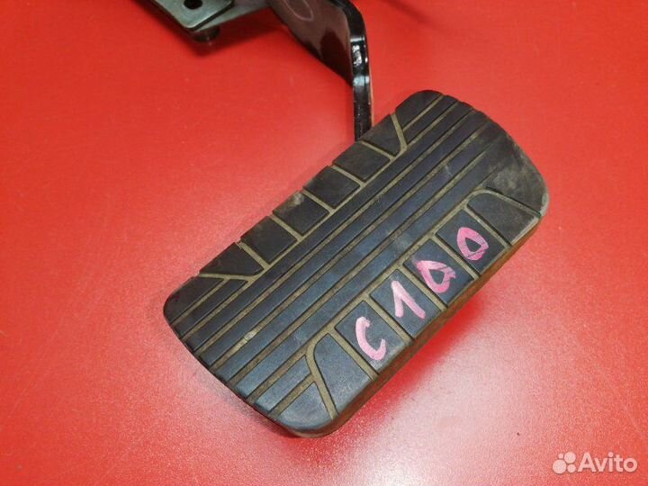 Педаль тормоза Chevrolet Captiva C100 10HM