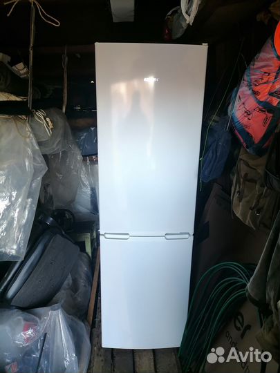 Холодильник рабочий, б/у 2019г