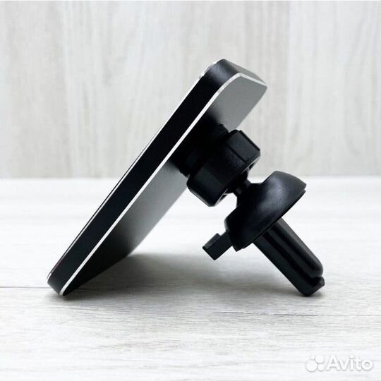 Автомобильная беспроводная зарядка magsafe