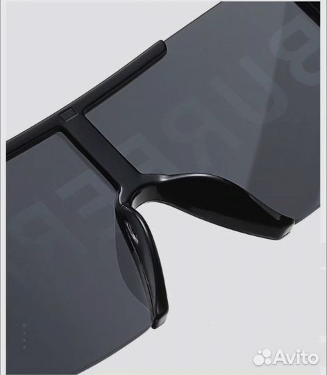 Солнцезащитные очки Burberry