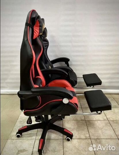 Игровое кресло с подставкой для ног (эко-кожа)